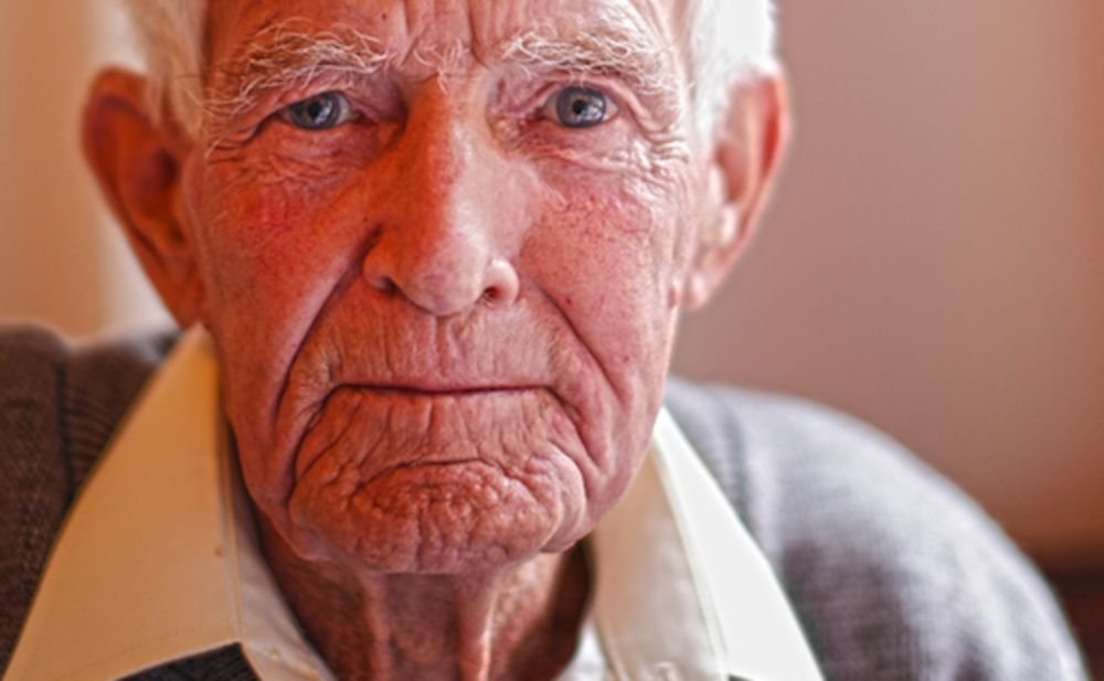 How Old Is Goku in Solo Leveling? He Isnt There